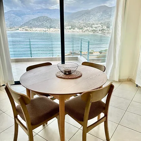 Frosini Seafront Loft *