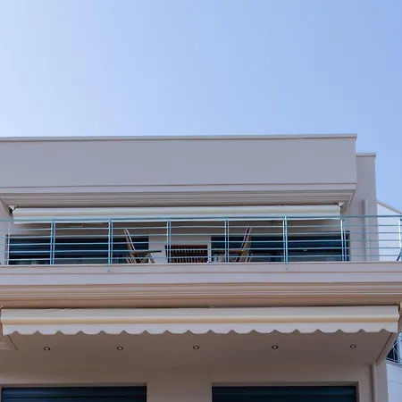 Frosini Seafront Loft Апартаменты *