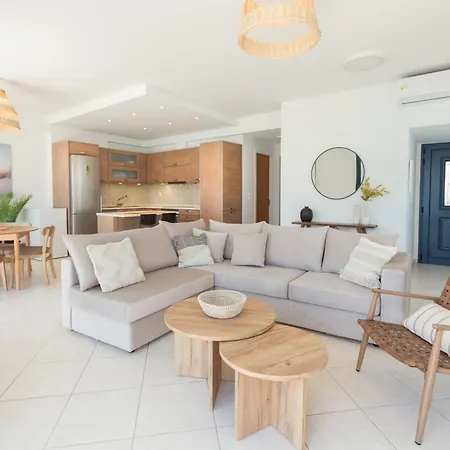Апартаменты Frosini Seafront Loft